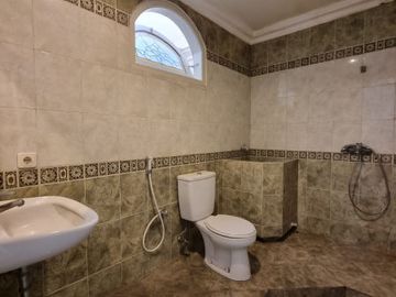 DIJUAL RUMAH MEWAH dan MEGAH at Jl KEMANG TIMUR, JAKSEL