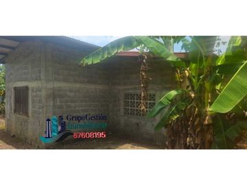 VENDO CASA CON 1000 METROS EN BOQUERON