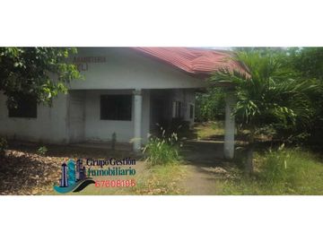 VENDO CASA CON 1000 METROS EN BOQUERON