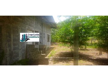 VENDO CASA CON 1000 METROS EN BOQUERON