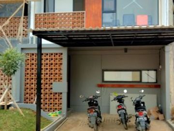 Rumah dijual di Depok dekat Stasiun LRT Harjamukti Cibubur