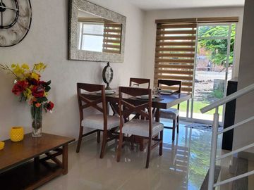 VENTA DE CASA EN EXCLUSIVO RESIDENCIAL CON ALBERCA EN YAUTEPEC, MORELOS