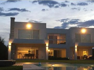 Casa - Los Castores
