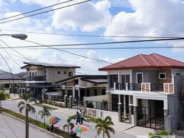 Flexible Terms 10% Downpayment, Installment up to 10 months, near Davao Airport ILUMINA Estates 4BR 3TB 180sqm Lot
