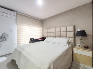 apartamento en venta en la floresta. Cod V26080