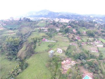 VENTA DE FINCA EN EL PEÑOL ANTIOQUIA