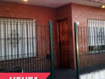 Casa PH en venta en Quilmes Oeste