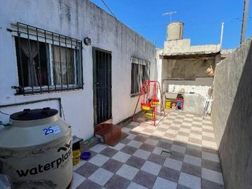 Casa PH en venta en Quilmes Oeste