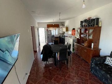 Casa PH en venta en Quilmes Oeste