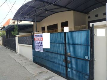 DISEWAKAN !! Rumah Bagus Jalan 1 Mobil di BCS , Bisa Nego