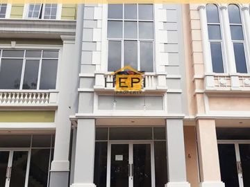 Ruko Strategis di Perumahan Elite Paramount Village, Manyaran, Semarang Barat