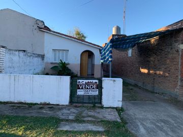 V136. ICHO CRUZ CASA A REFACCIONAR EN OPORTUNIDAD.