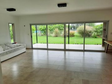Casa en Ayres Plaza