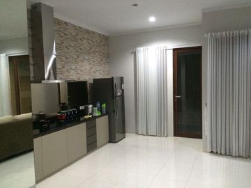 Discovery Fiore Bintaro, Jual Rumah Modern luas tanah 120 m2, SC-8350