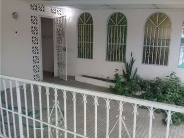 Venta Rápida de Acogedora Casa en Las Américas 155 Mts