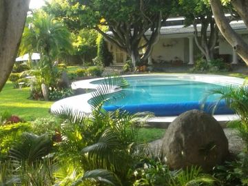 Casa en Fraccionamiento en Rancho Tetela, Cuernavaca, Morelos CAEN-20-Fr