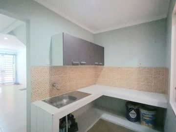 Kebayoran Garden, Rumah Baru selesai di Renovasi siap huni, SC-4508