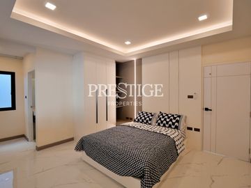 Chokchai Village 9 – 2-5 bed 2-5 bath in East Pattaya PP10136
