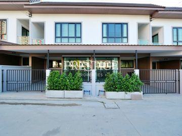 Chokchai Village 9 – 2-5 bed 2-5 bath in East Pattaya PP10136