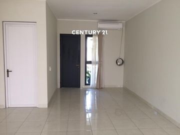 Disewakan Rumah Dalam Cluster Di Bsd Js 18132