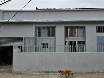 Bodega en arriendo en Independencia