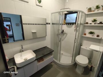RUMAH MINIMALIS MODERN DALAM PERUMAHAN DI BANGUNTAPAN