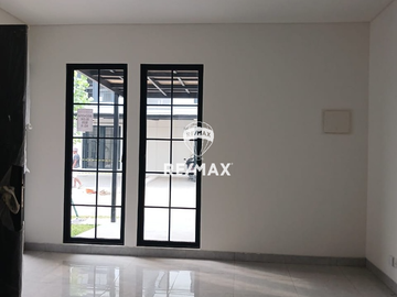 DISEWAKAN RUMAH BARU DI DAERAH BINTARO