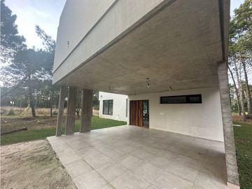 POSITIVE HOUSE XI - VILLA ROBLES -PINAMAR