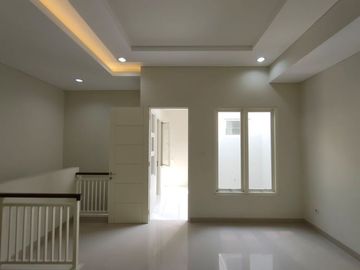 Rumah Siap Huni Termurah di Manyar Tirtoasri Surabaya