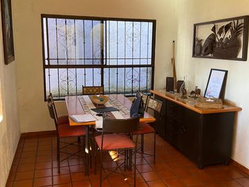 Gran casa tipo rancho de 3 recámaras en venta en Huitzilac