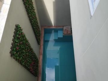 Rumah Villa Dijual Plus Kolam Renang di Kota Batu Dekat Wisata | 0