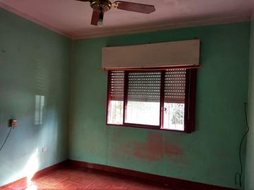 Casa 3 Dormitorios Barrio Santa Rosa Cocheras