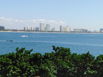 ACAPULCO PUNTA DIAMANTE DEPARTAMENTO DE LUJO VISTA AL OCEANO EN LOS RISCOS