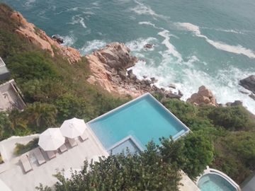 ACAPULCO PUNTA DIAMANTE DEPARTAMENTO DE LUJO VISTA AL OCEANO EN LOS RISCOS