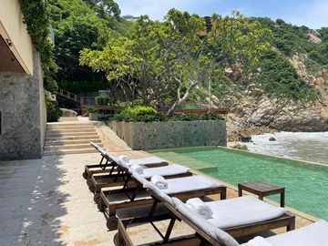 ACAPULCO PUNTA DIAMANTE DEPARTAMENTO DE LUJO VISTA AL OCEANO EN LOS RISCOS
