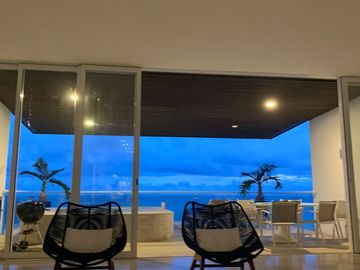 ACAPULCO PUNTA DIAMANTE DEPARTAMENTO DE LUJO VISTA AL OCEANO EN LOS RISCOS