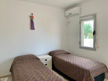 DEPARTAMENTO MONTE DEL ESTE A 2 CUADRAS DE LA PLAYA