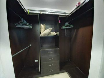 VENTA DE APARTAMENTO AMOBLADO PARA INVERSION CINTA COSTERA PH DESTINY
