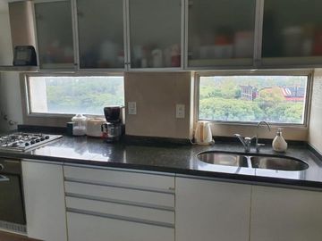 Espectacular piso exclusivo - 4 dormitorios - BalcÃ³n - SUM, piscina - Bauleras - Dos cocheras - PueyrredÃ³n 1600