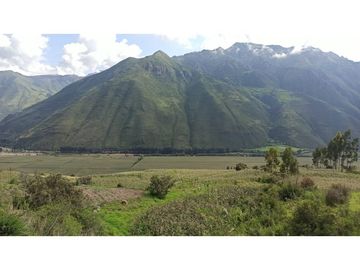 VENDO TERRENO DE 3672 M2 VALLE SAGRADO DE LOS INCAS TARAY CUSCO PERÚ