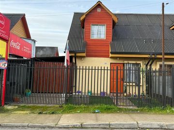 HERMOSA Y REMODELADA CASA EN VILLA BICENTENARIO TALCA