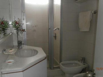 Las Cañitas- Soldado de la independencia al 1400-
Piso excelente .5 ambientes con cochera.Piso 11-