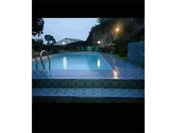 Dijual BU villa masih terawat di area Cisarua Bogor