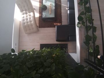 Excelente Residencia en Venta