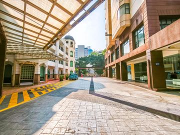 Apartemen Tengah Kota 5 Mnt ke Lippo Mall Nusantara Siap Huni J-53199