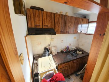 Casa sobre lote de 1160 m2 en  Rafael Calzada  ideal quinta o destino comercial acepta permuta