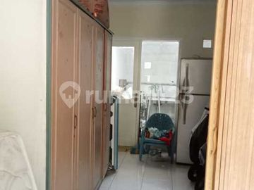 Rumah Hadap Timur Dalam Cluster Puri Permata Mediterania di Puri Gardena
