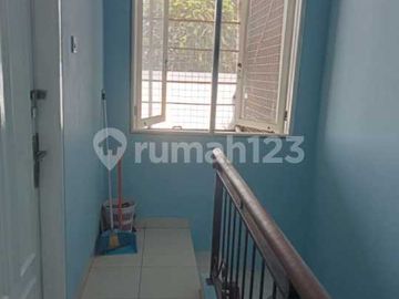 Rumah Hadap Timur Dalam Cluster Puri Permata Mediterania di Puri Gardena
