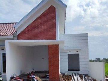 Dijual Rumah Desain Klasik Pesan Bangun Lokasi Strategis Kudus