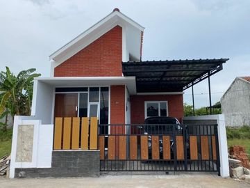 Dijual Rumah Desain Klasik Pesan Bangun Lokasi Strategis Kudus